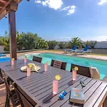 Alba Villa